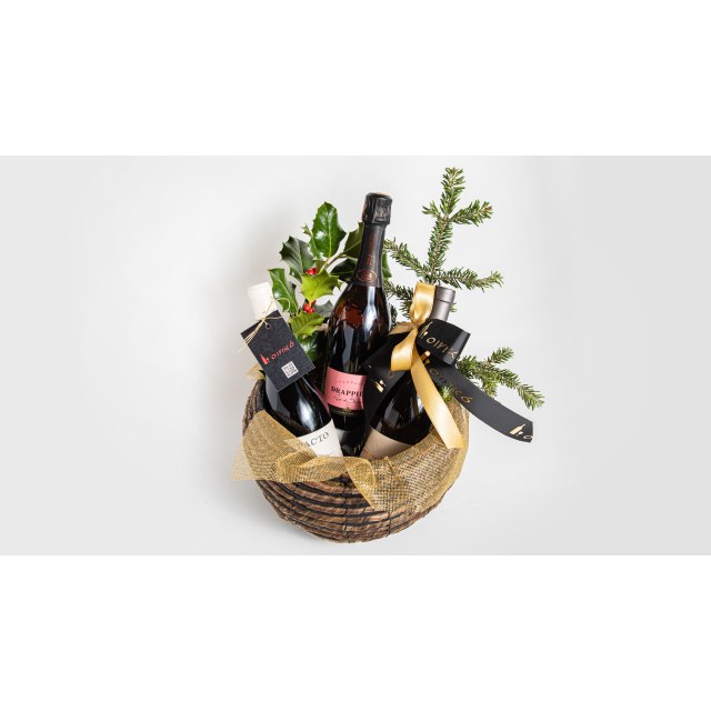 Ψάθινο στρογγυλό πανέρι με τρείς φιάλες