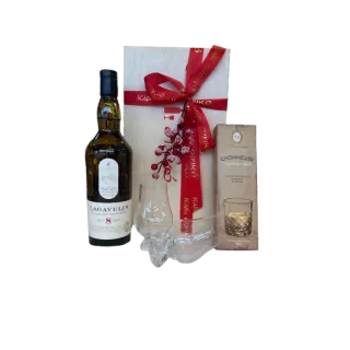 Χριστουγεννιάτικη ξύλινη συσκευασία δώρου. Lagavulin 8, σοκολάτα chommelier και ποτήρια